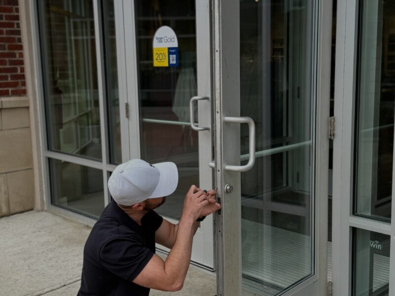 Commercial locksmith work in Columbus